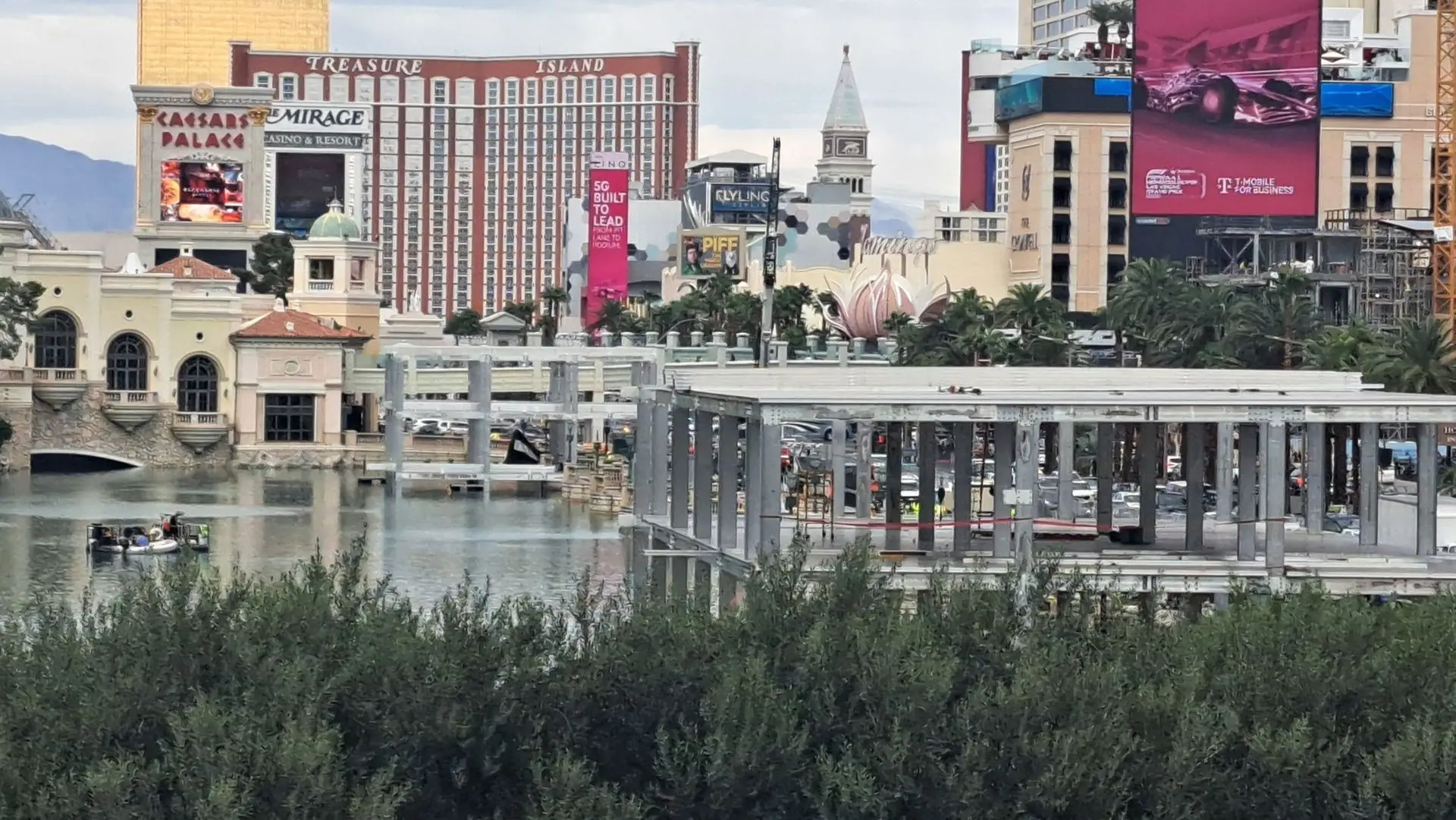 The Bellagio hotel and fountains on the Las Vegas Strip